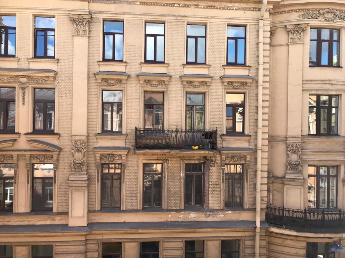 Отель Solo Na Bolshom Prospekte Санкт-Петербург Экстерьер фото